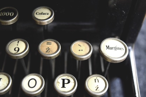 typewriter13
